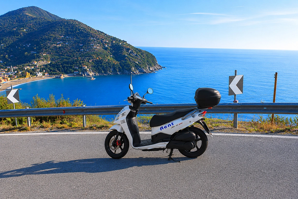 125er Roller zur Miete mit Meerblick nahe den Cinque Terre